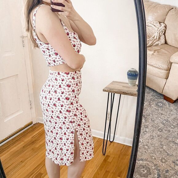 Reformation Two Piece Skirt Set Floral 6 - Picture 2 of 10